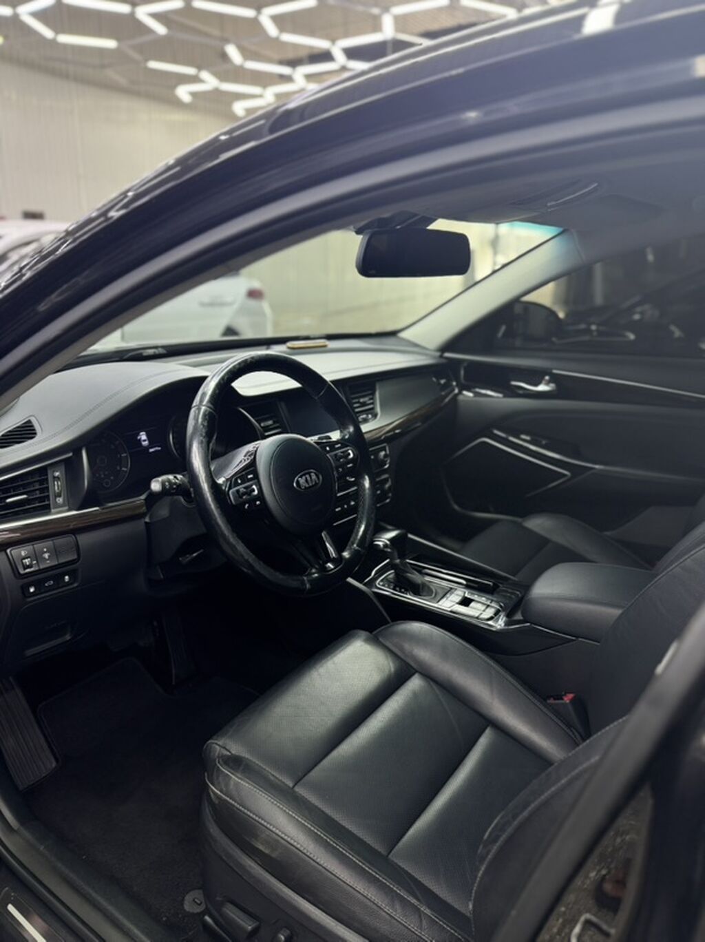 Kia K7: 2018 г., 3 л, Автомат, Бензин, Седан: фото 3