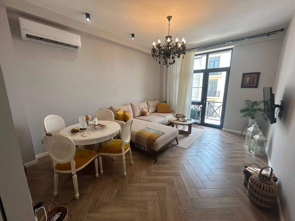 İcarəyə verilir 2 otaqlı yeni tikili 55 m², Buzovna q. "Delmar