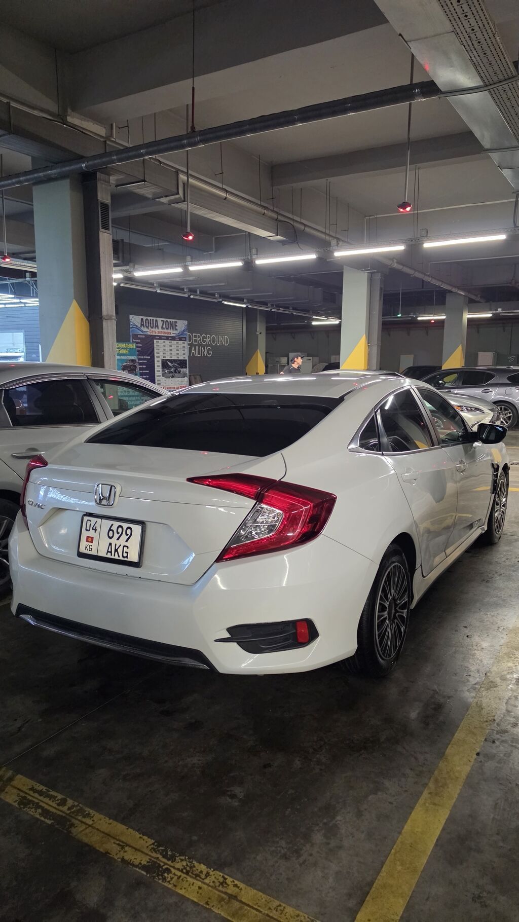 Honda Civic: 2019 г., 2 л, Автомат, Бензин, Седан: фото 2