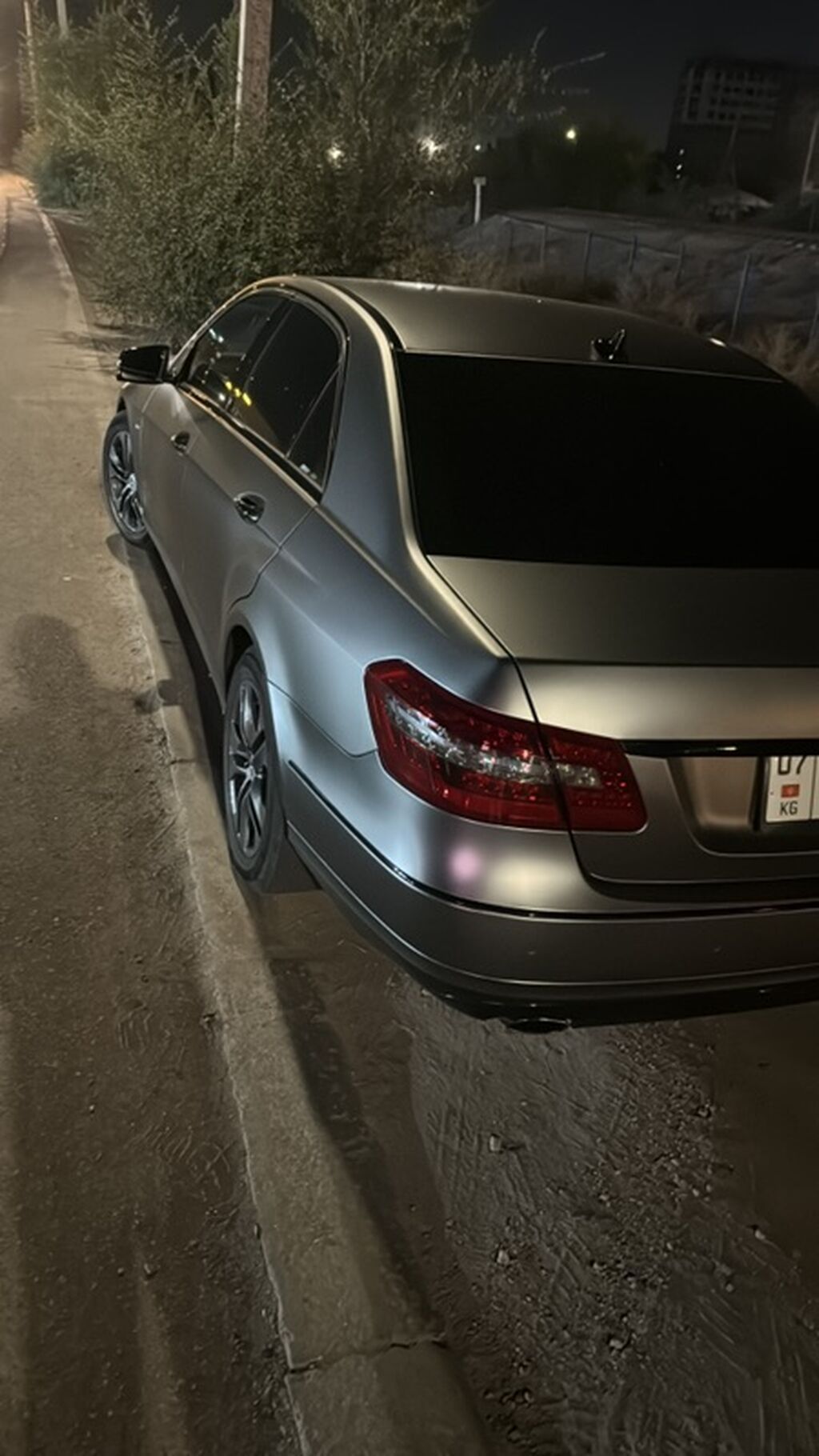 Mercedes-Benz E-Class: 2010 г., 2 л, Автомат, Бензин, Седан: фото 4