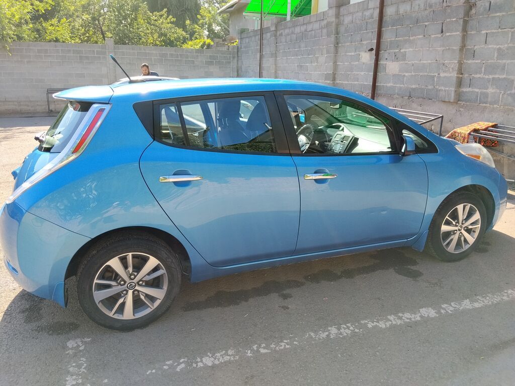 Nissan Leaf 2014 г., электромобиль: фото 3