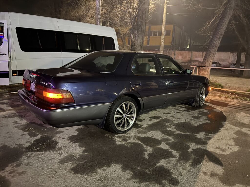 Toyota Celsior: 1993 г., 4 л, Автомат, Седан: фото 4