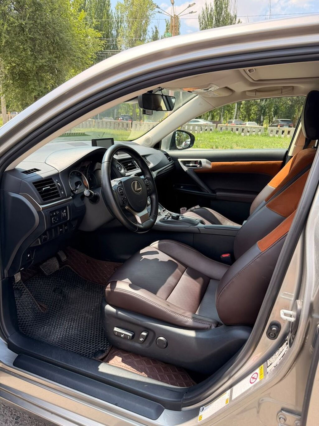 Lexus CT: 2019 г., 1.8 л, Автомат, Гибрид, Хэтчбэк: фото 4
