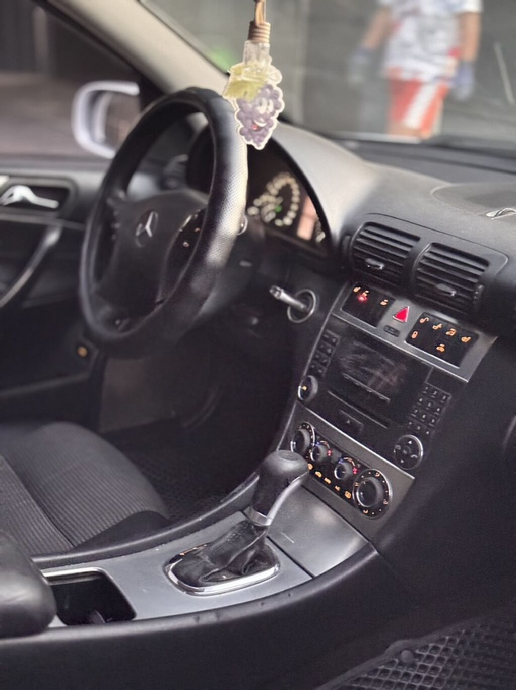 Mercedes-Benz C-Class: 2005 г., 3 л, Автомат, Бензин, Седан: фото 8