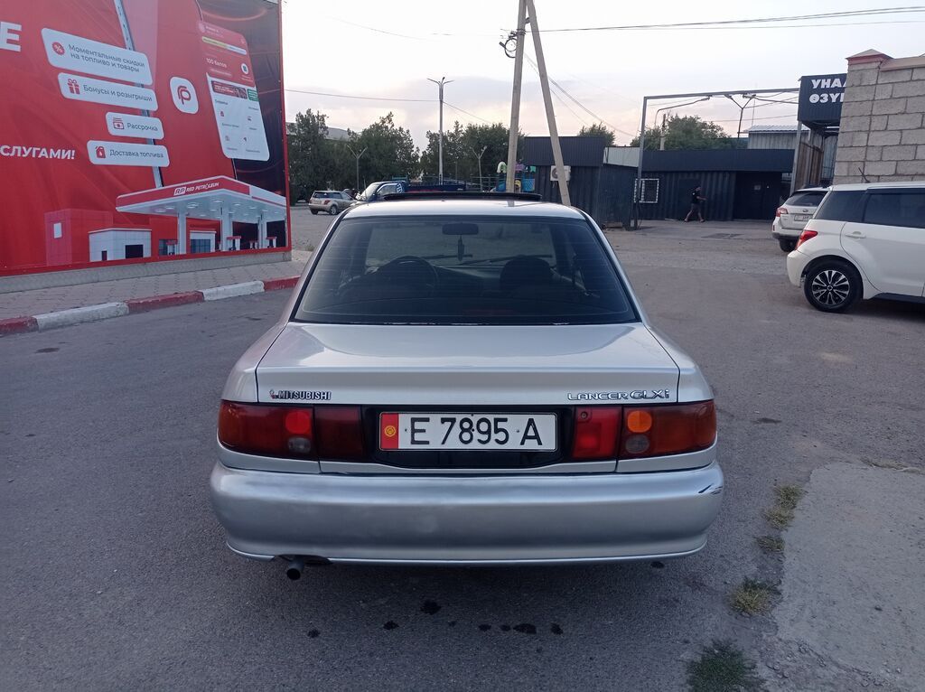Mitsubishi Lancer: 1993 г.: фото 7