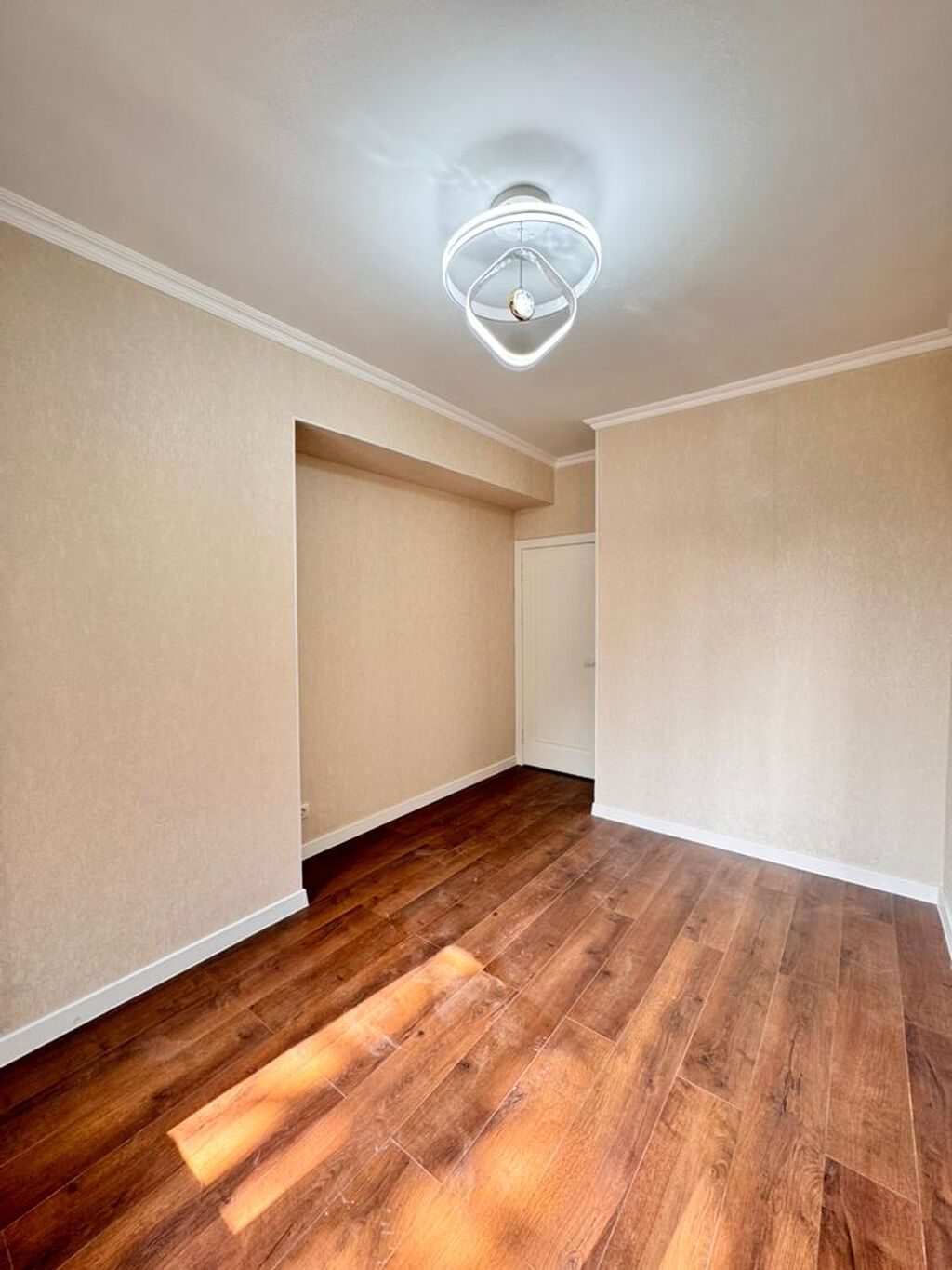 2 комнаты, 56 м², Элитка, 5 этаж, Евроремонт — фото 4