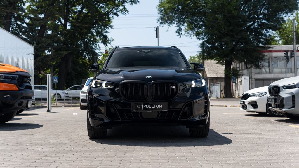 BMW X5: 2025 г., 4.4 л, Автомат, Бензин, Кроссовер — фото 2