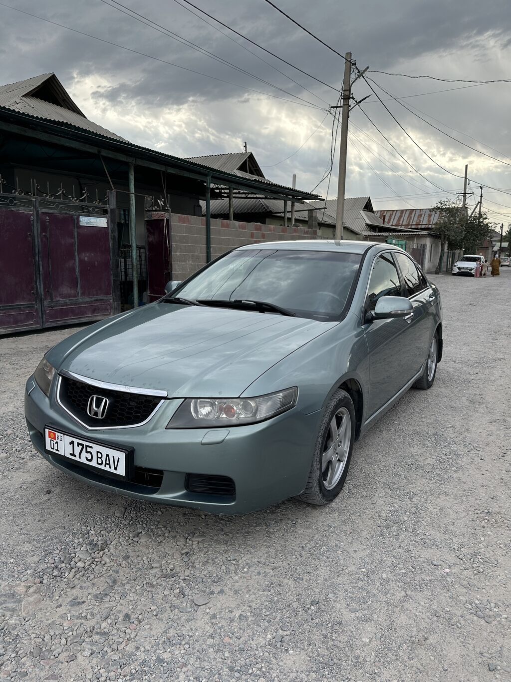 Honda Accord: 2004 г., 2 л, Автомат, Бензин, Седан: фото 2