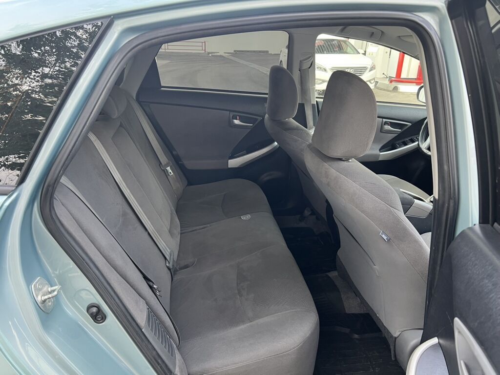 Toyota Prius: 2013 г., 1.8 л, Автомат, Гибрид, Лифтбек: фото 7