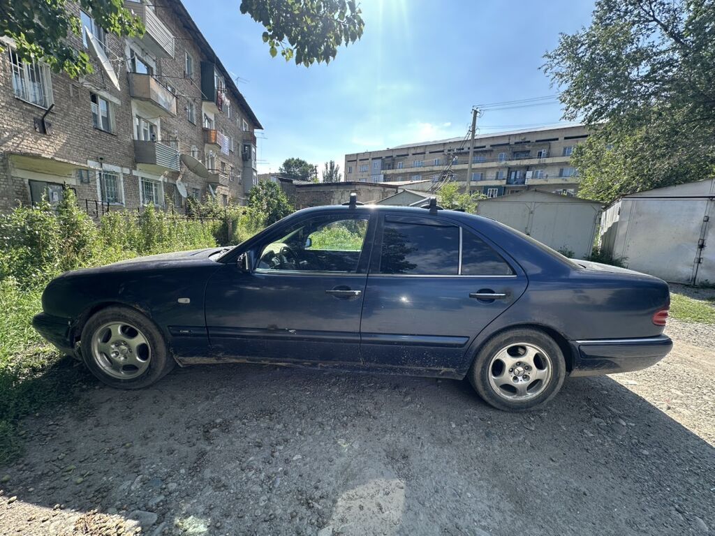 Mercedes-Benz E-Class: 1998 г., 2.2 л, Автомат, Газ, Седан — фото 7