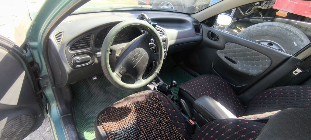Daewoo Lanos: 1997 г., 1.5 л, Механика, Бензин, Седан: фото 5