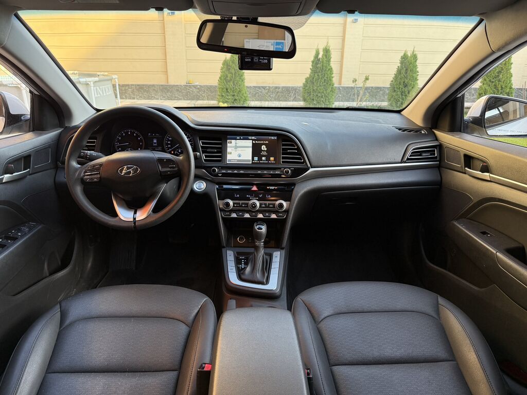 Hyundai Avante: 2019 г., 1.6 л, Автомат, Бензин, Седан: фото 8