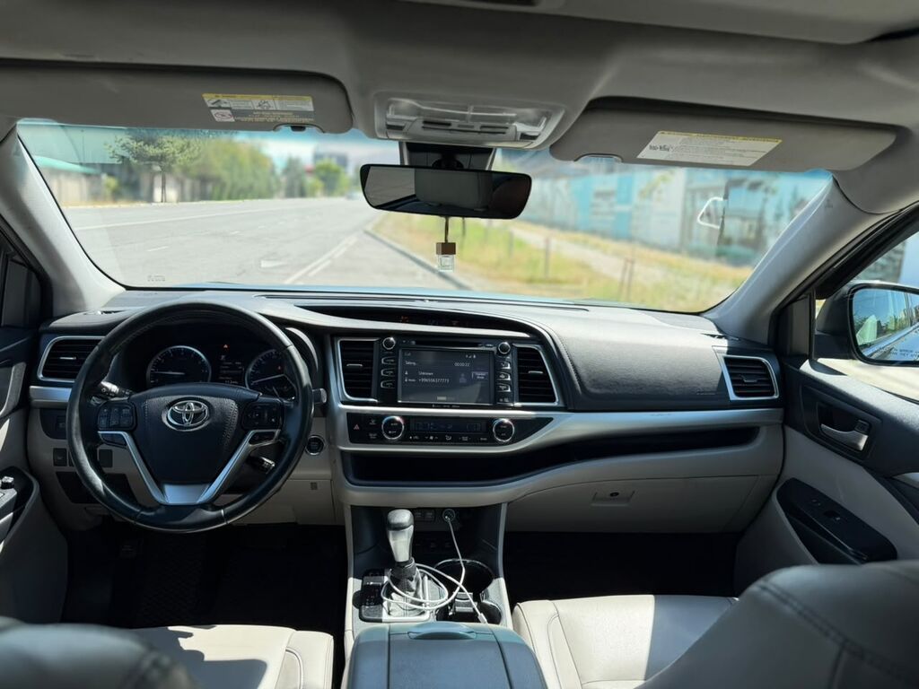 Toyota Highlander: 2019 г., 3.5 л, Автомат, Бензин, Кроссовер: фото 5