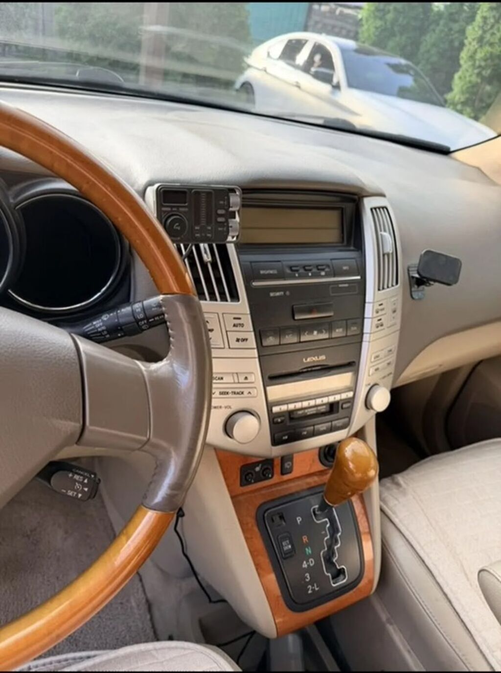 Lexus RX: 2006 г., 3.3 л, Автомат, Бензин, Кроссовер: фото 8