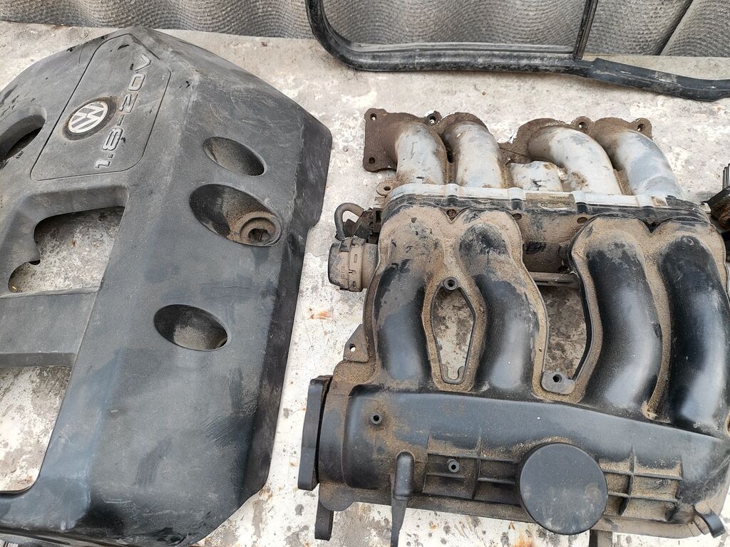 Разбор двигателя Volkswagen 2.0 8V (надпись “2.0 8V” на крышке). В: фото 3