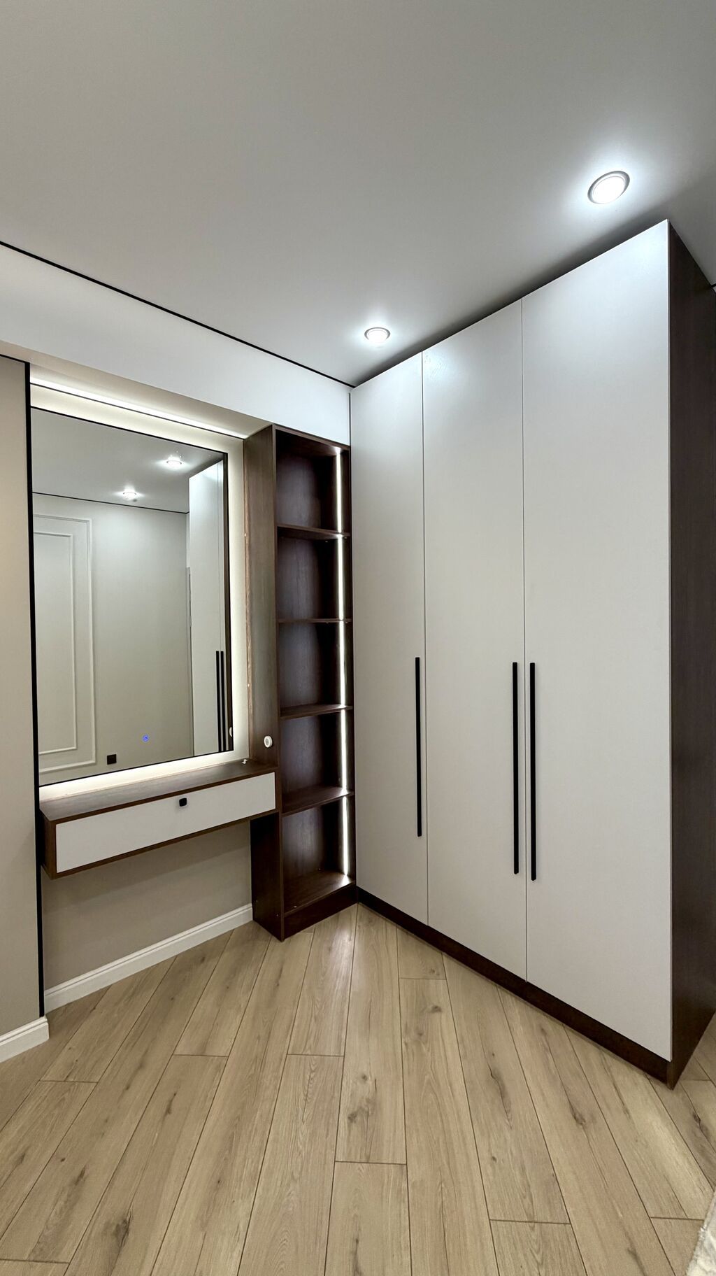 2 комнаты, 72 м², Филармония Элитка, 5 этаж, Дизайнерский ремонт: фото 3