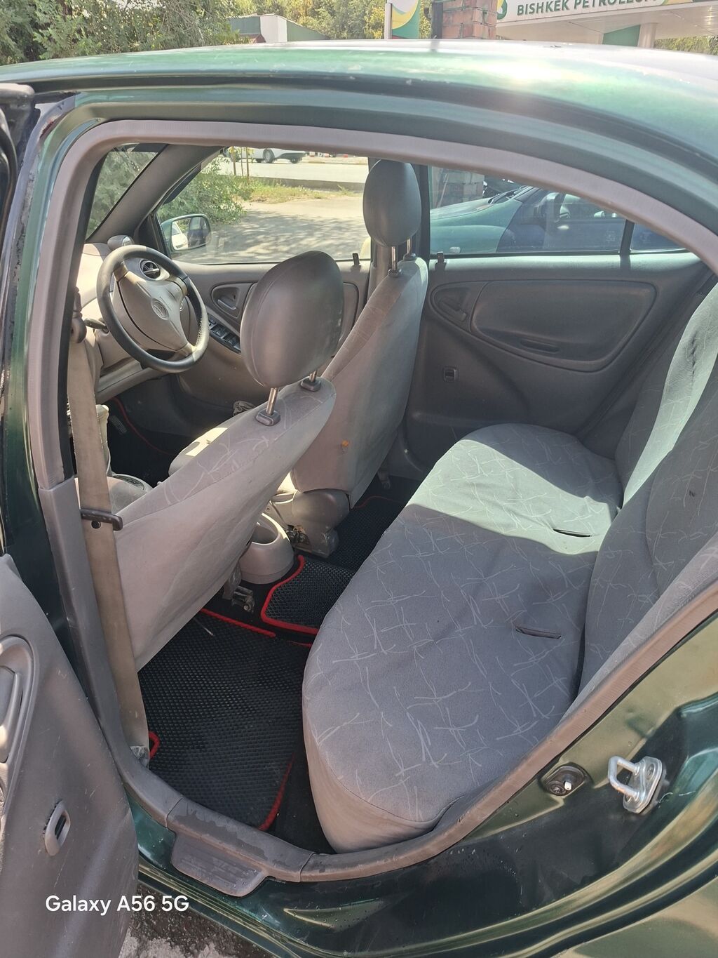 Toyota Platz: 1999 г., 0.1 л, Автомат, Бензин, Седан: фото 6
