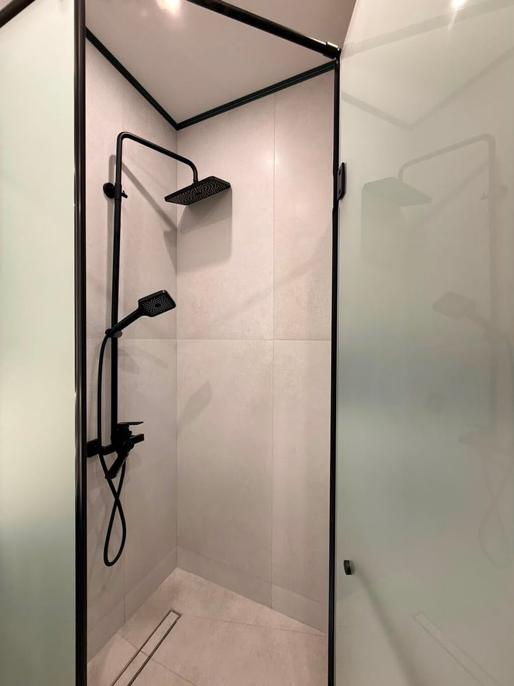 2 комнаты, 42 м², Элитка, 5 этаж, Дизайнерский ремонт — фото 5
