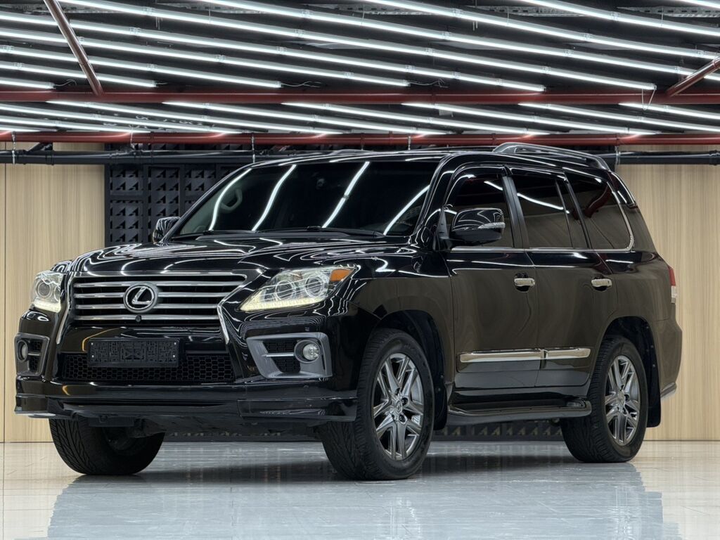 Lexus LX: 2012 г., 5.7 л, Бензин, Внедорожник: фото 1