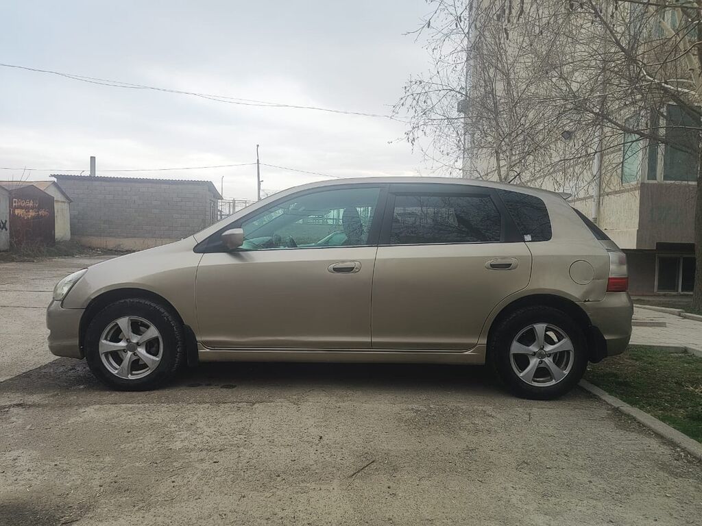 Honda Civic: 2003 г., 1.7 л, Автомат, Бензин, Хэтчбэк: фото 3