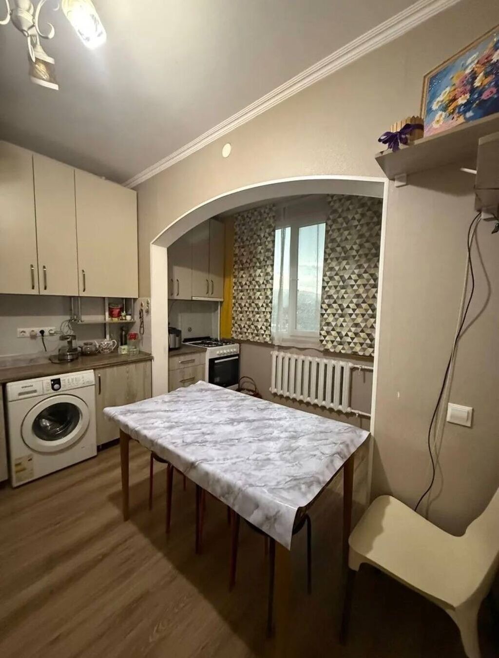 1 комната, 42 м², 12 мкр 106 серия, 3 этаж, Евроремонт: фото 4