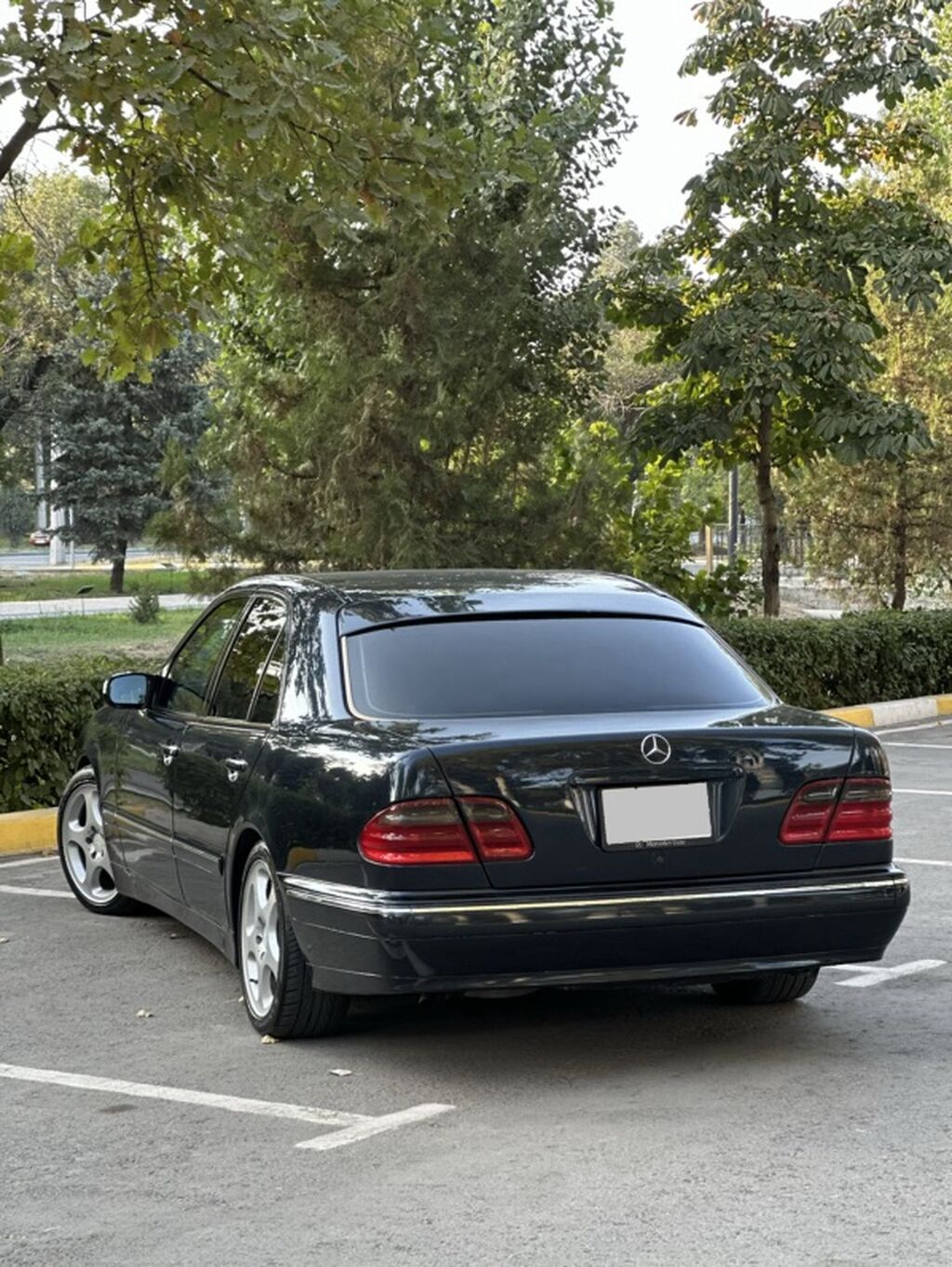 Mercedes-Benz E-Class: 2000 г., 3.2 л, Автомат, Бензин, Седан: фото 2