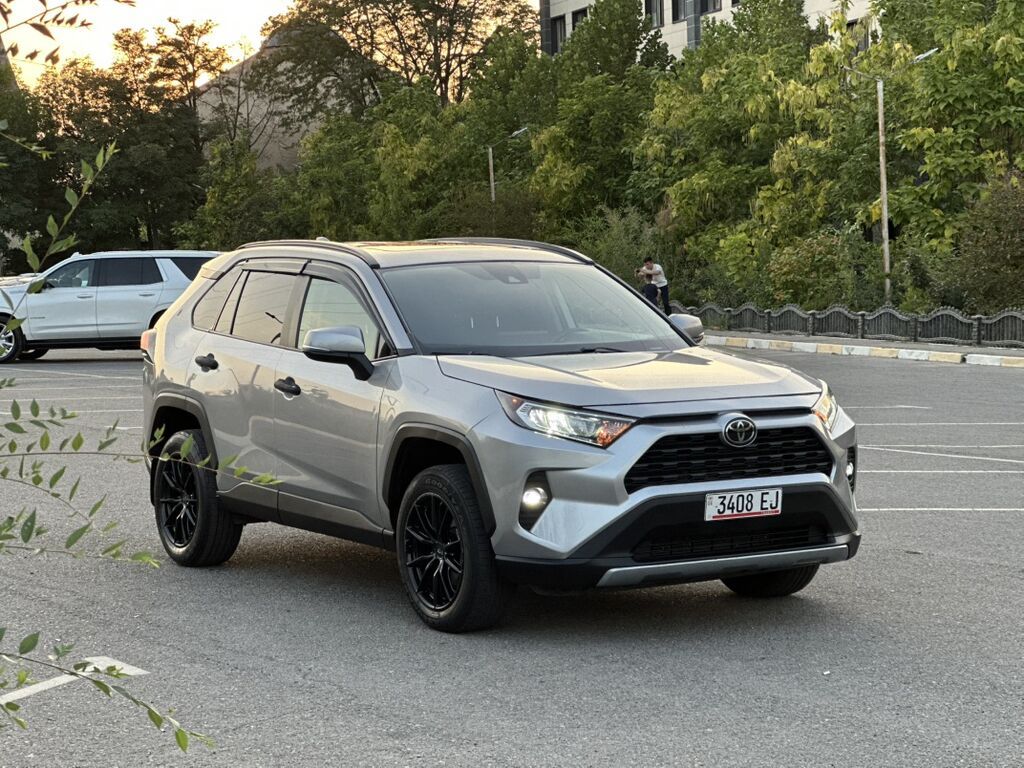 Toyota RAV4: 2020 г., 2.5 л, Автомат, Бензин, Кроссовер: фото 5