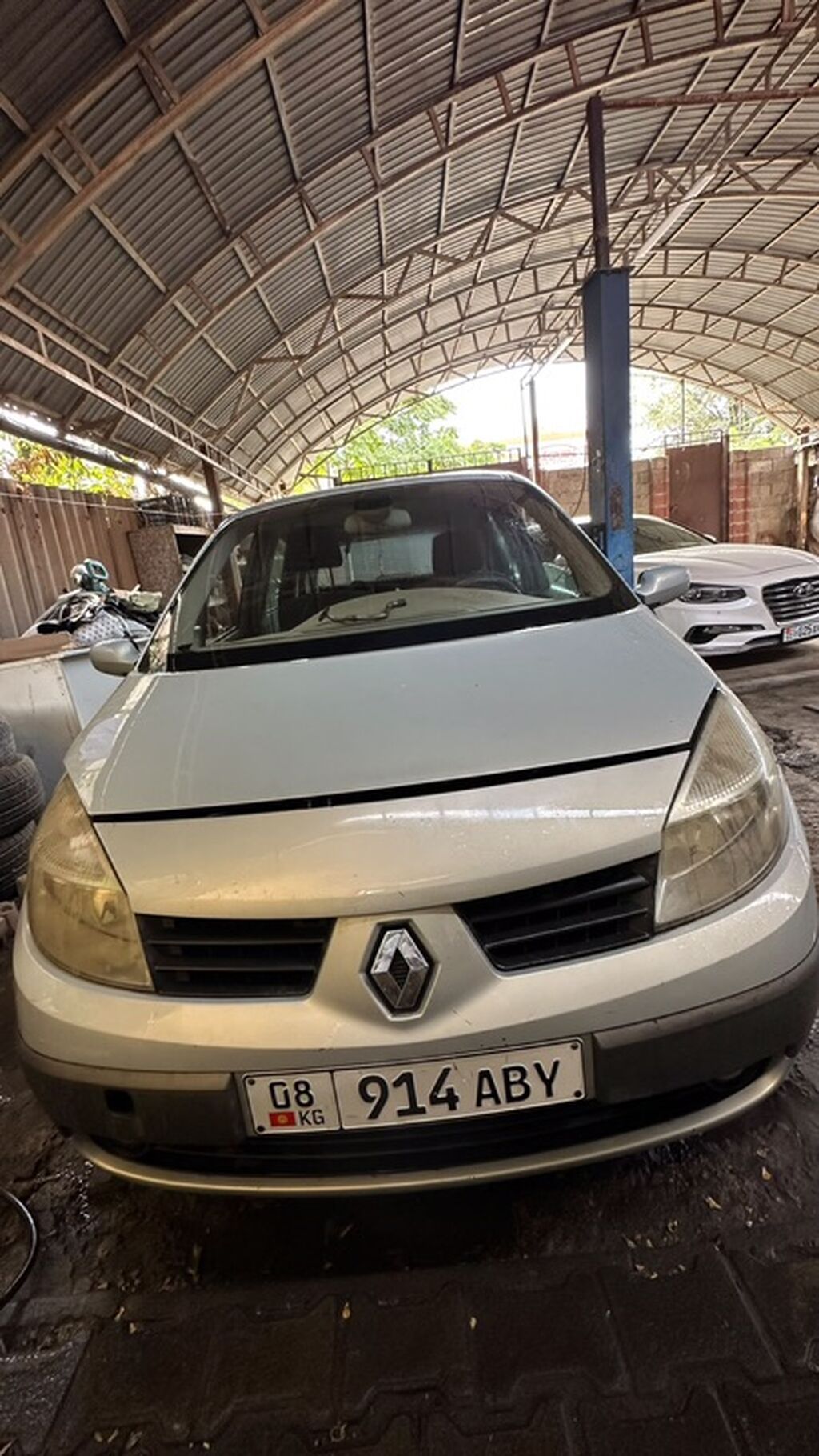 Renault Megane: 2003 г., 1.9 л, Механика, Бензин, Минивэн: фото 4