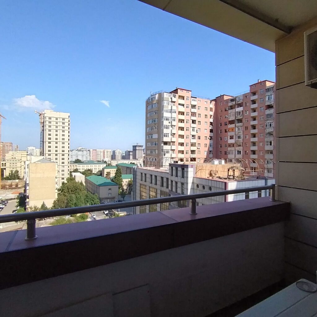 3 otaqlı, Yeni tikili, 145 kv. m