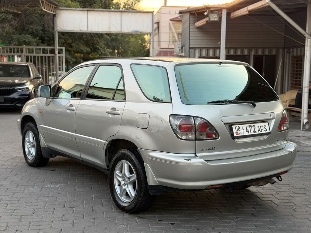 Lexus RX: 2002 г., 3 л, Автомат, Бензин, Кроссовер: фото 3