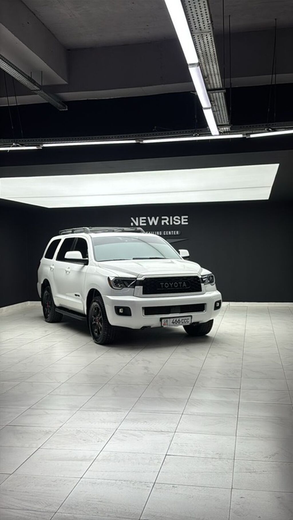 Toyota Sequoia: 2021 г., 5.7 л, Автомат, Бензин, Внедорожник: фото 3