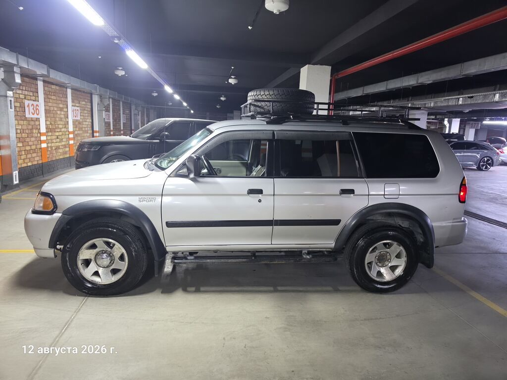 Mitsubishi Pajero Sport: 2003 г., 3 л, Автомат, Газ, Внедорожник: фото 8