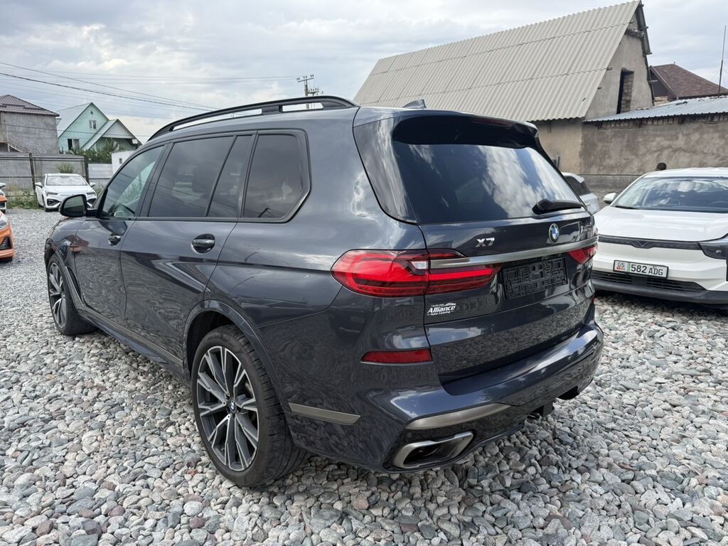 BMW X7: 2020 г., 4.4 л, Автомат, Бензин, Кроссовер: фото 3