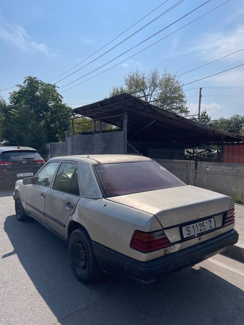 Mercedes-Benz W124: 1988 г., 2.3 л, Механика, Бензин, Седан: фото 5