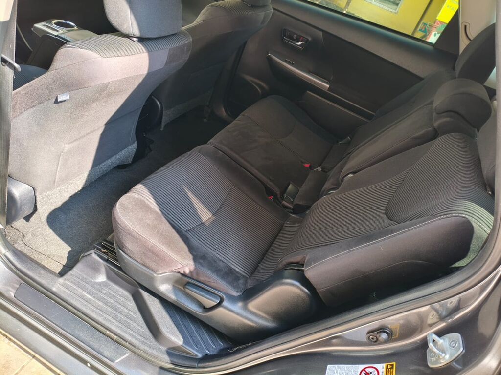 Toyota Prius V: 2014 г., 1.8 л, Вариатор, Гибрид, Универсал: фото 8