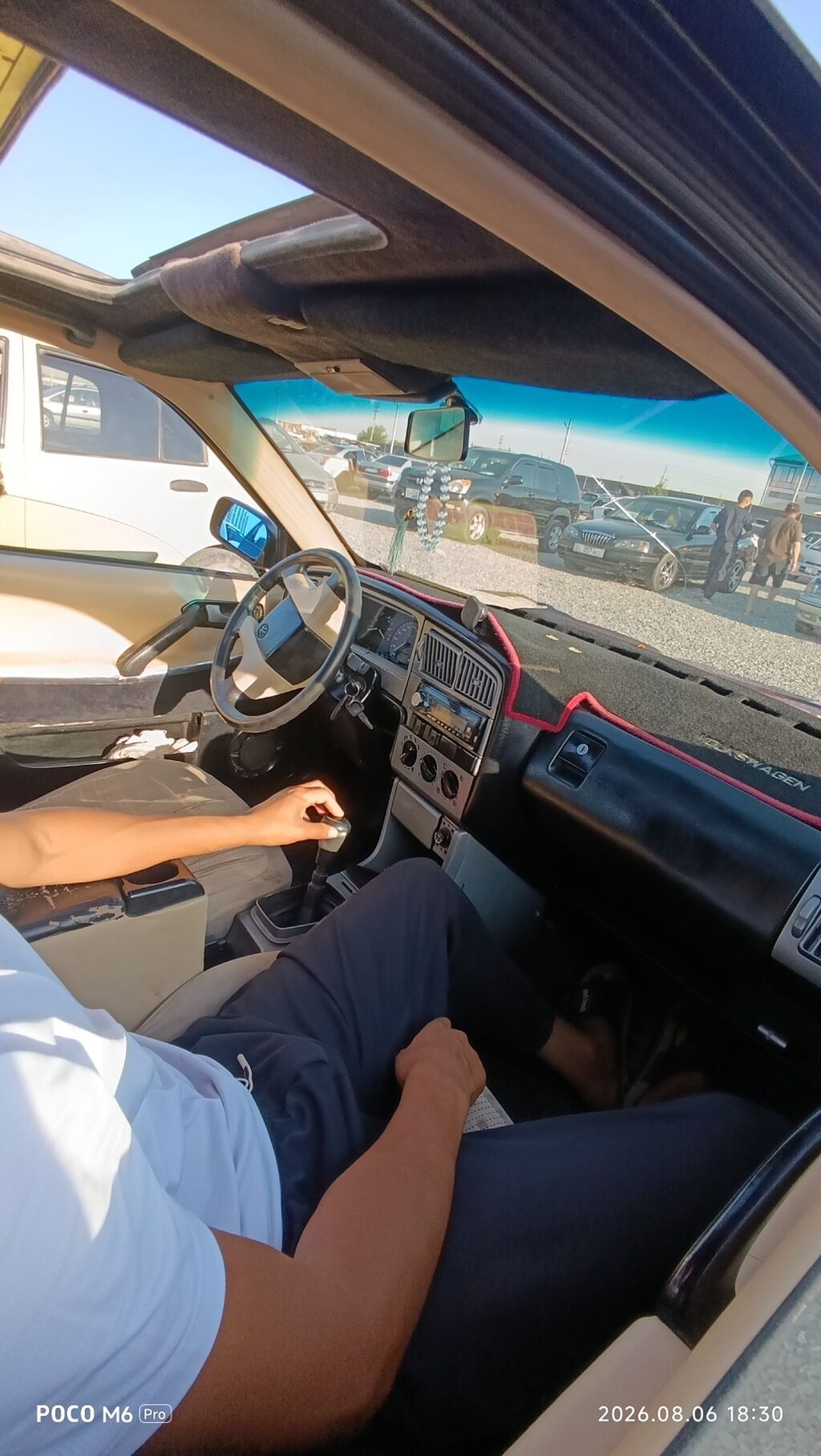 Volkswagen Passat: 1991 г., 1.8 л, Механика, Бензин, Лифтбек: фото 8
