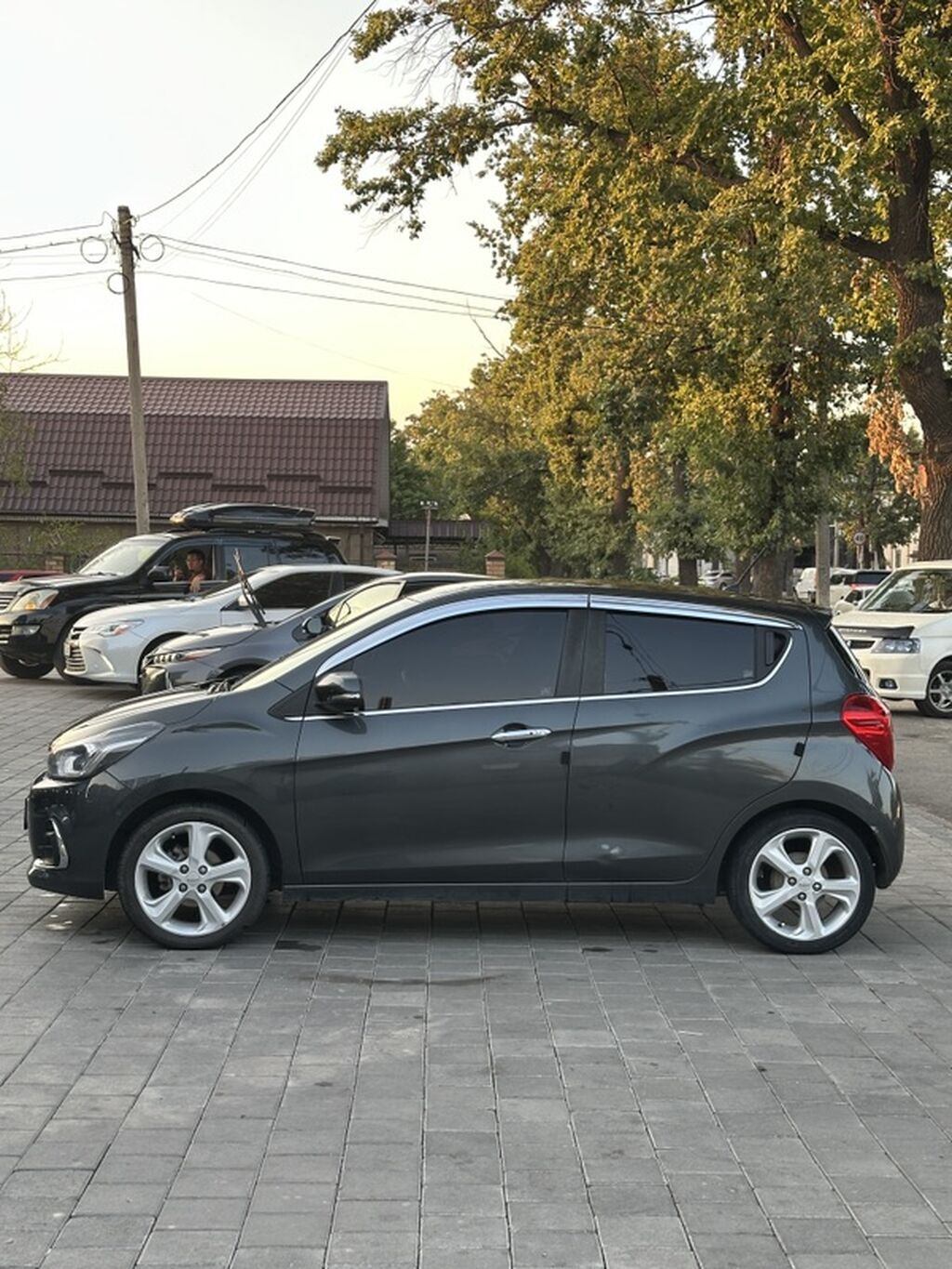 Chevrolet Spark: 2017 г., 1 л, Автомат, Бензин, Хэтчбэк: фото 2