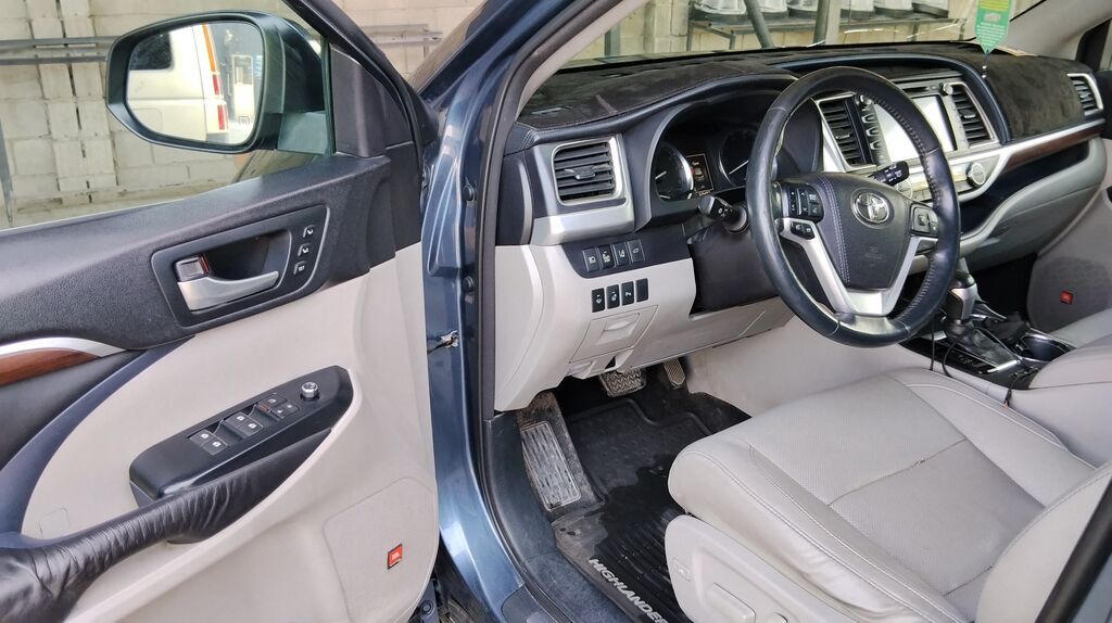 Toyota Highlander: 2016 г., 3.5 л, Автомат, Бензин, Кроссовер: фото 7