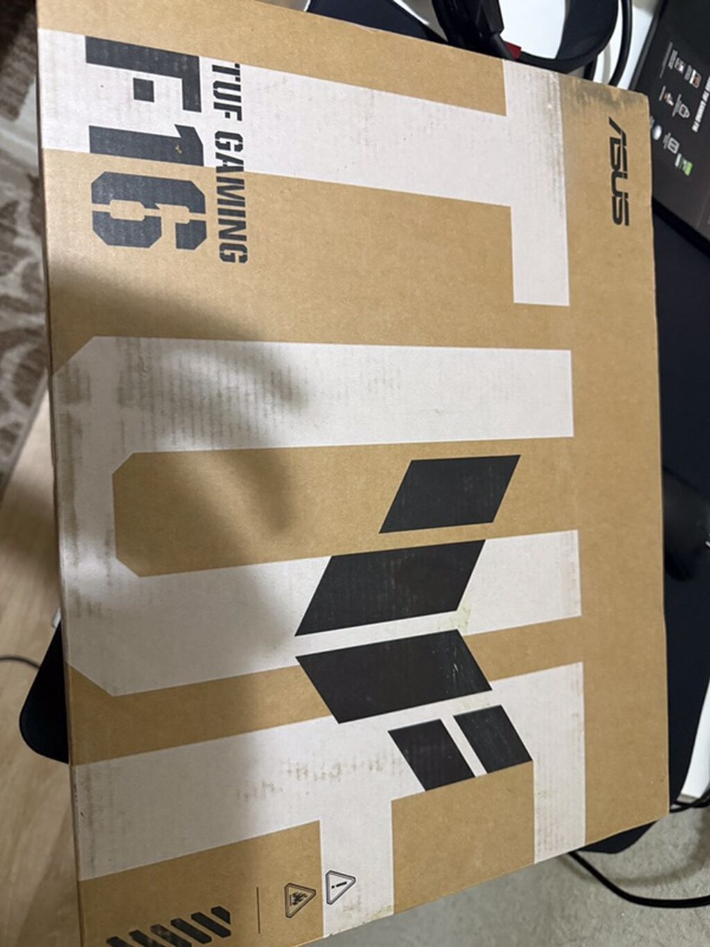 Игровой ноутбук ASUS TUF Gaming F16 - Экран IPS‑уровня 16" с частотой: фото 6