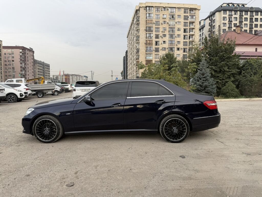 Mercedes-Benz E-Class: 2010 г., 1.8 л, Бензин, Седан: фото 3