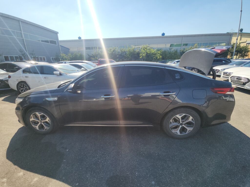 Kia K5: 2019 г., 2 л, Автомат, Гибрид, Седан — фото 2