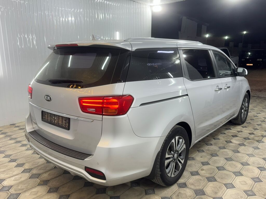 Kia Carnival: 2019 г., 2.2 л, Автомат, Дизель, Минивэн: фото 4