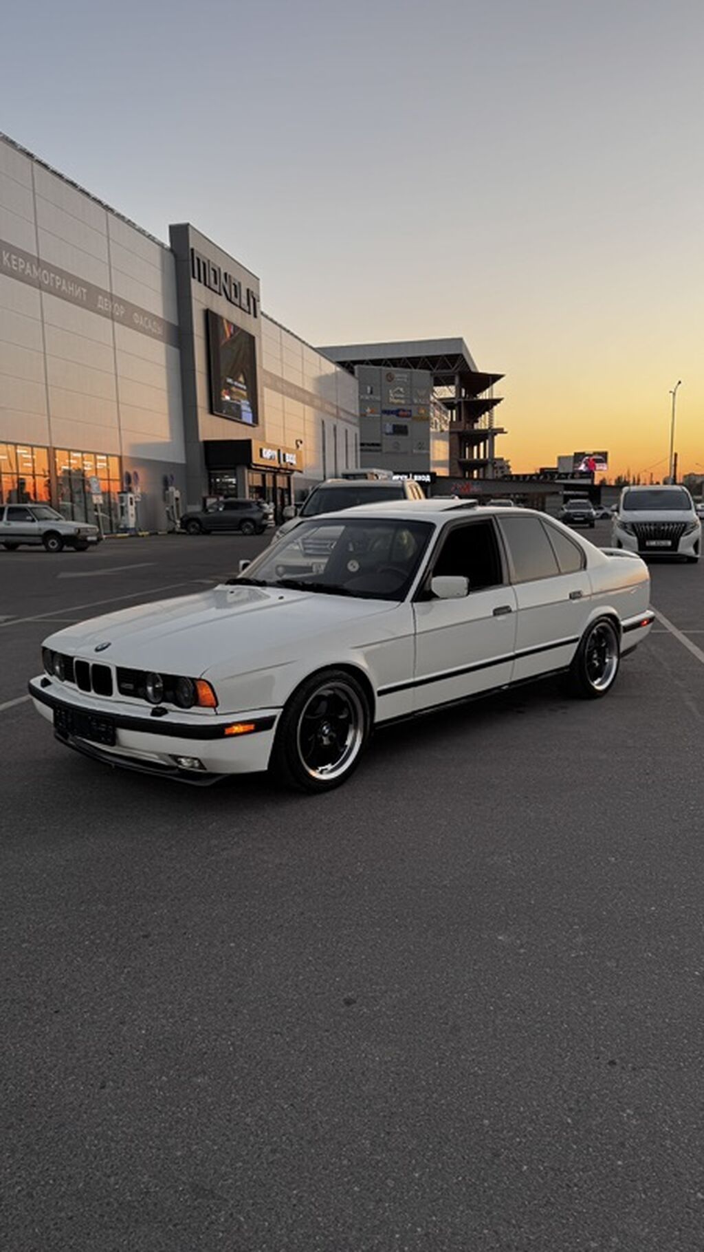 BMW 5 series: 1991 г., 2.8 л, Механика, Бензин, Седан: фото 3