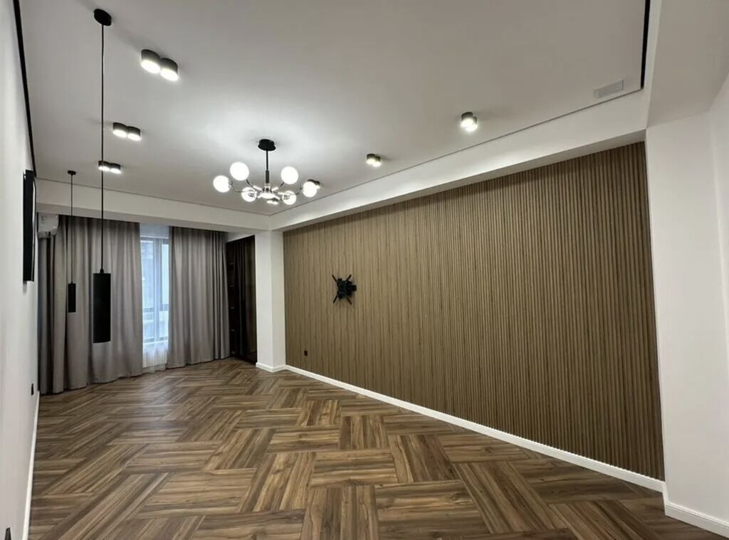 3 комнаты, 110 м², Панорама Элитка, 8 этаж, Дизайнерский ремонт: фото 2