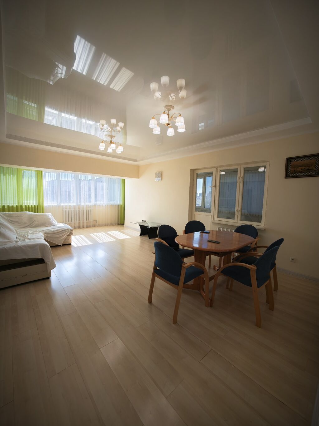 Продается 3-комнатная квартира, 106 м², ЦУМ: фото 1