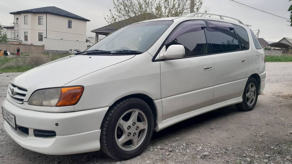 Toyota Ipsum: 1998 г., 2 л, Автомат, Бензин, Минивэн: фото 4