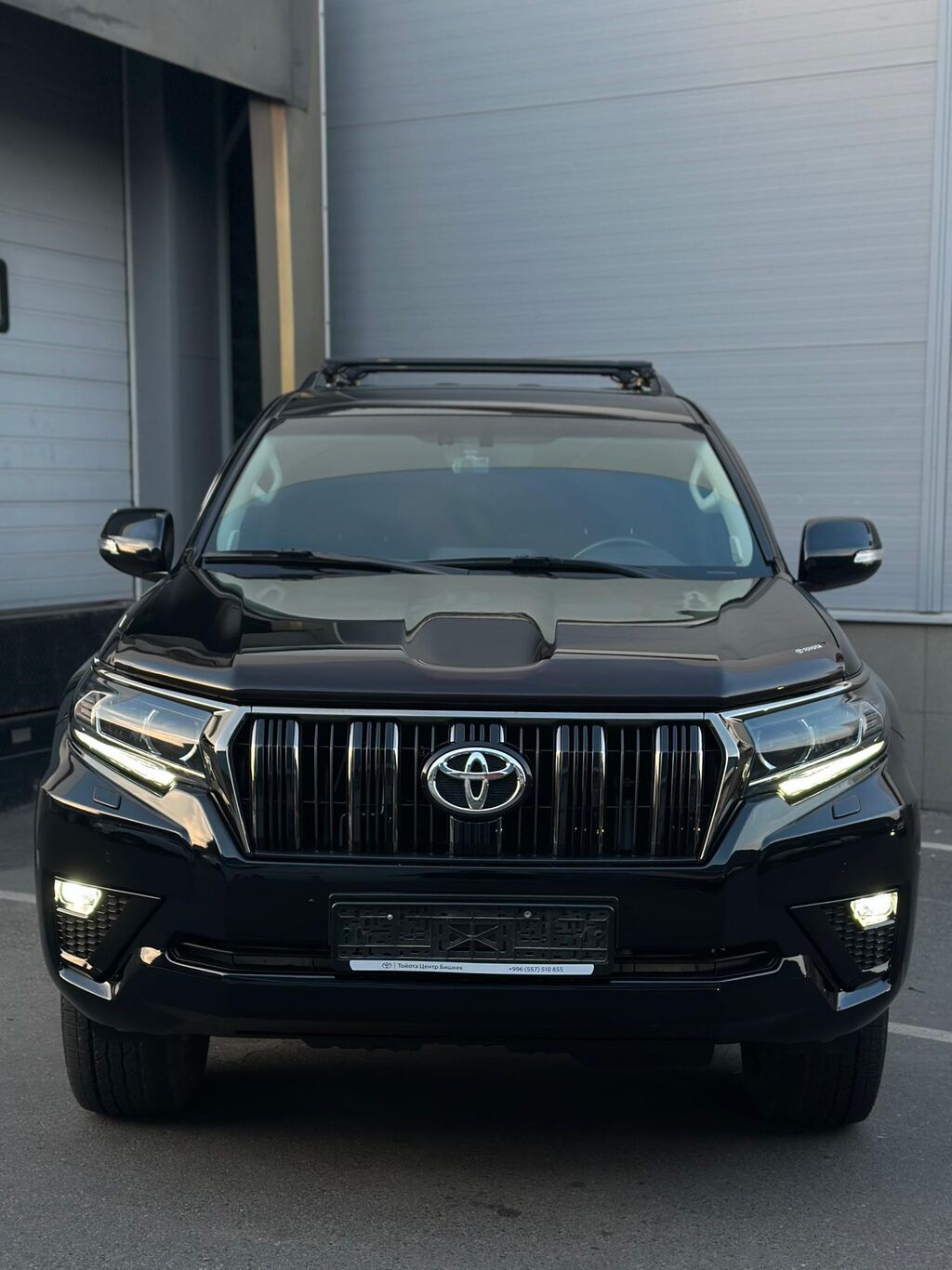 Toyota Land Cruiser Prado: 2022 г., 4 л, Автомат, Бензин, Внедорожник: фото 2