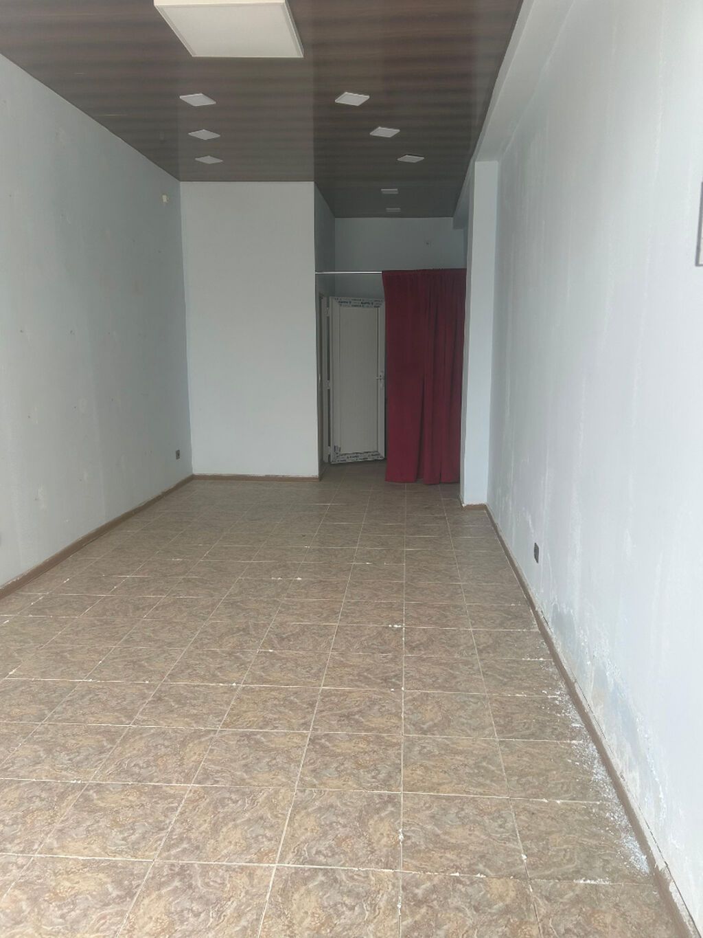 Xirdalanda Er Riyqd t/m 27kv Obyekt satılır. Sened Kupça. Ətraflı