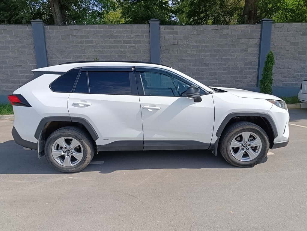 Toyota RAV4: 2020 г., 2.5 л, Автомат, Бензин, Кроссовер: фото 5