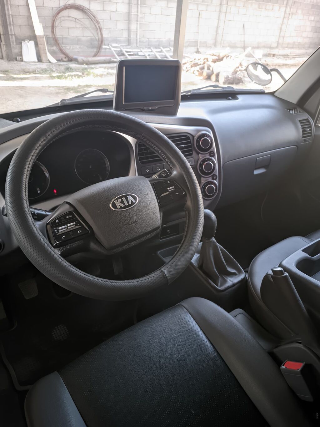 Kia Bongo газ на механике осмотр город Бишкек. состояние идеальное на: фото 7